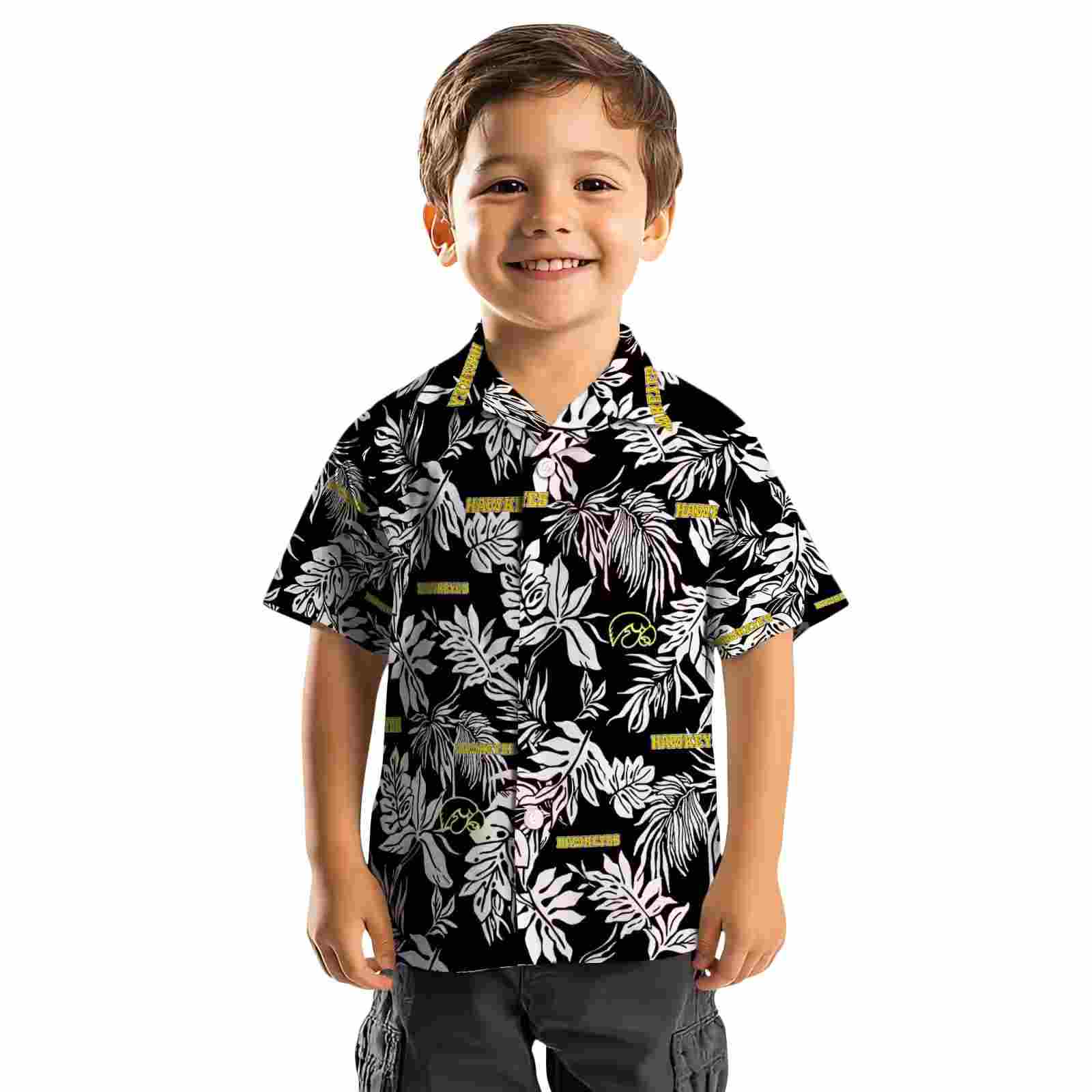 iowa hawkeyes tropical leaf black white hawaiian shirt top rated