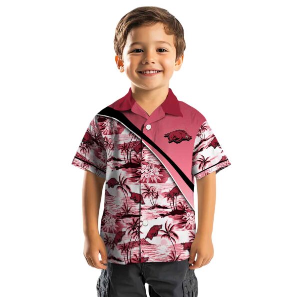 arkansas-razorbacks-sunset-palms-red-white-hawaiian-shirt-top-rated arkansas razorbacks sunset palms red white hawaiian shirt top rated