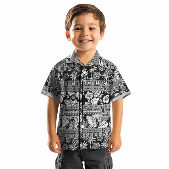 personalized-chicago-white-sox-tribal-stripes-black-white-hawaiian-shirt-top-rated personalized chicago white sox tribal stripes black white hawaiian shirt top rated