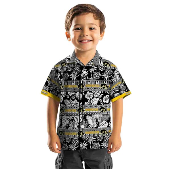 personalized-iowa-hawkeyes-tribal-stripes-black-white-hawaiian-shirt-top-rated personalized iowa hawkeyes tribal stripes black white hawaiian shirt top rated