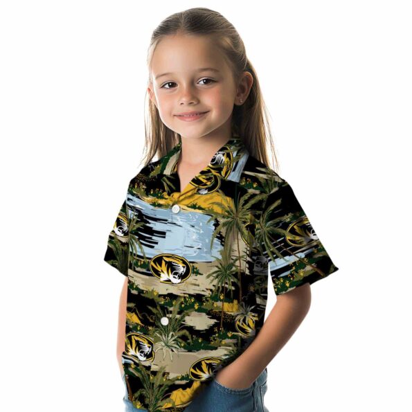 missouri-tigers-palm-horizon-black-hawaiian-shirt-premium-grade missouri tigers palm horizon black hawaiian shirt premium grade