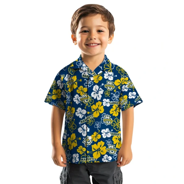 marquette-golden-eagles-hawaiian-shirt-hibiscus-flower-design-top-rated.webp