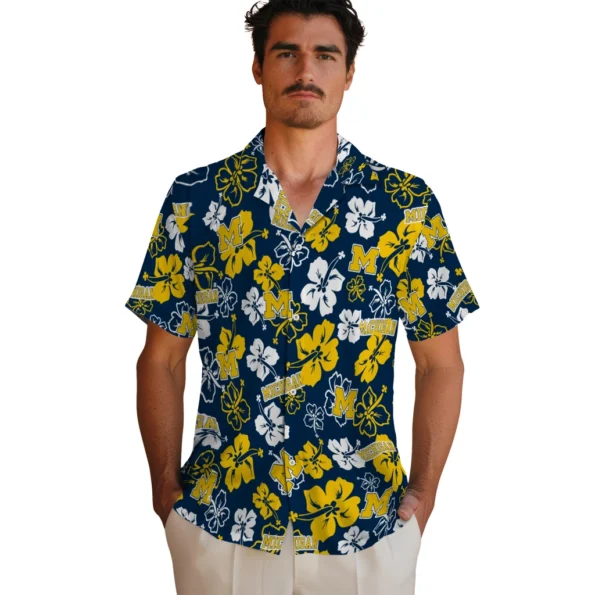 michigan-wolverines-hawaiian-shirt-hibiscus-flower-design-fashion-forward.webp