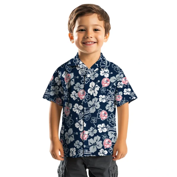 new-york-yankees-hawaiian-shirt-hibiscus-flower-design-top-rated.webp