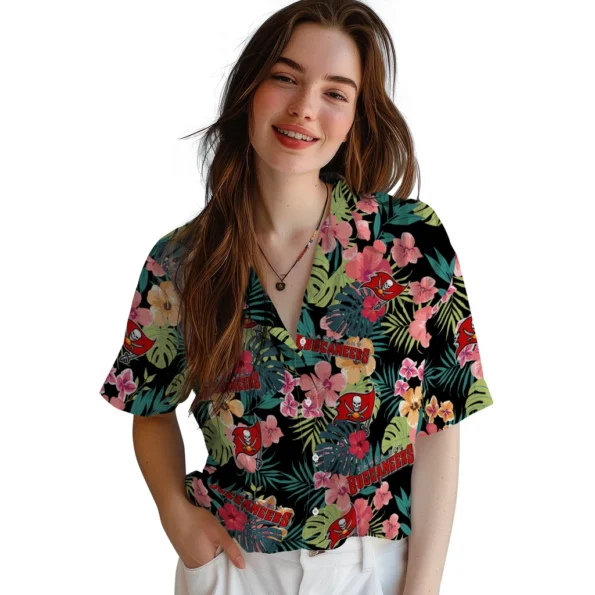 Tampa Bay Buccaneers Hawaiian Shirt Custom Hibiscus Paradise Latest Model